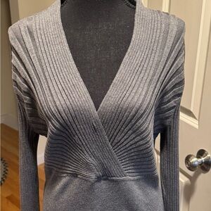 Elegant Gray V-Neck Sweater